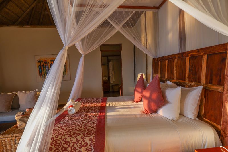Crater Safari Lodge