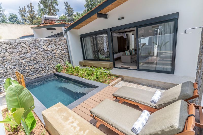 The Retreat by Hemingways