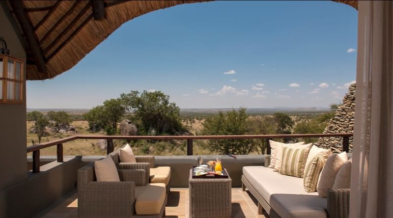 Four Seasons Safari Lodge