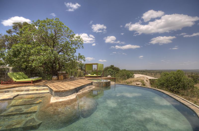 Serengeti Bush Tops Luxury Camp