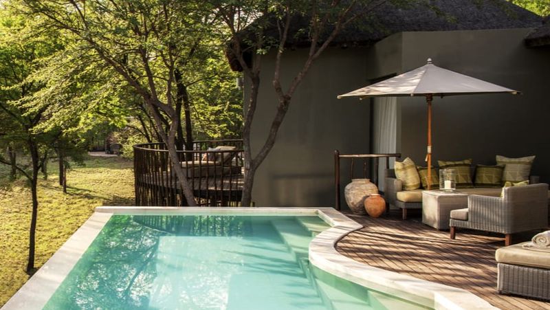 Four Seasons Safari Lodge