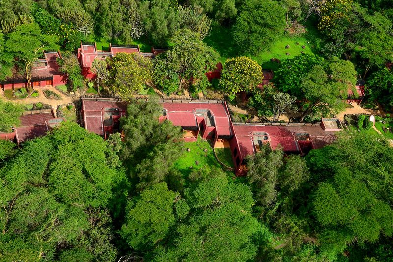 Amboseli Serena Safari Lodge