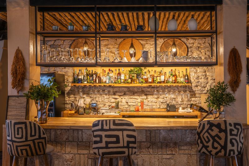 Soroi Lions Buff Lodge