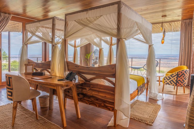 Soroi Lions Buff Lodge
