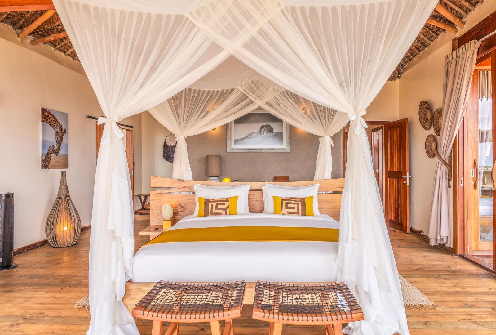 Soroi Lions Buff Lodge