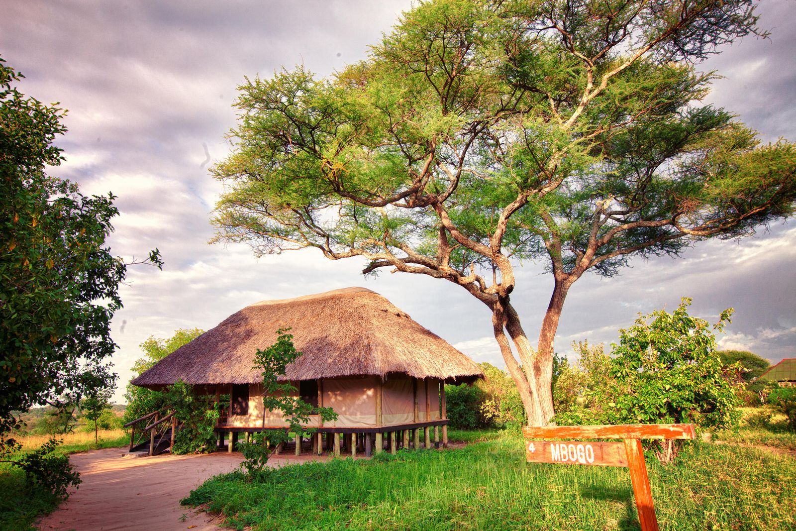 Mbali Mbali Tarangire River Camp