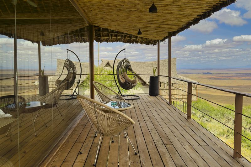 Soroi Lions Buff Lodge