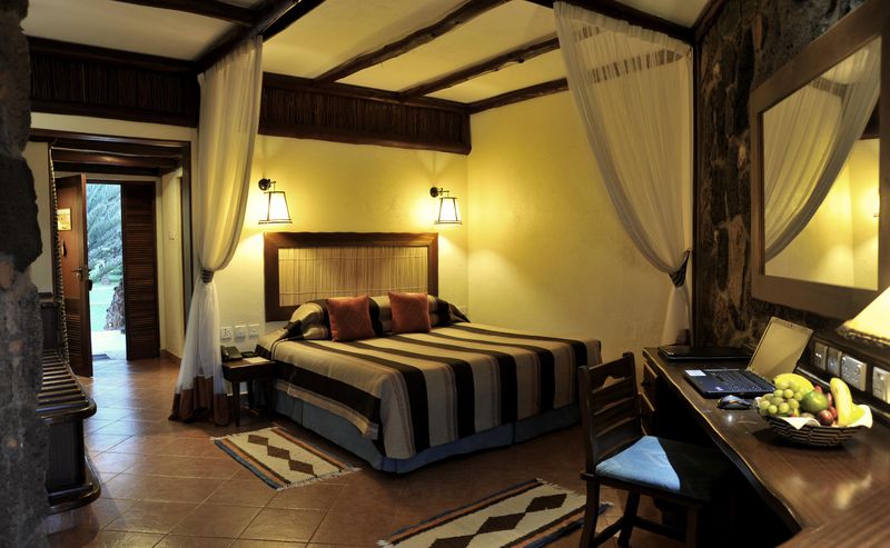 Kilaguni Serena Lodge