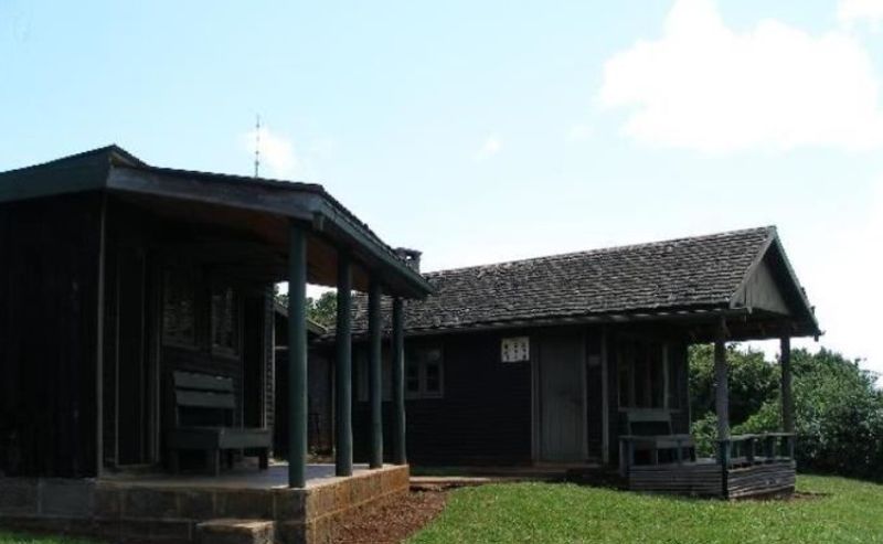 Tusk Camp Banda