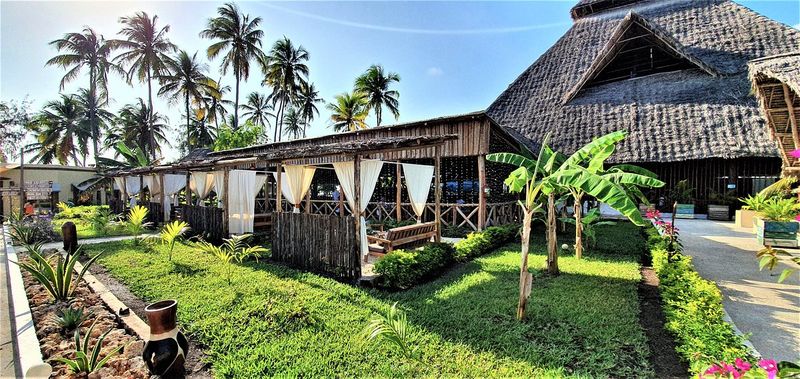 Paradise Beach Resort