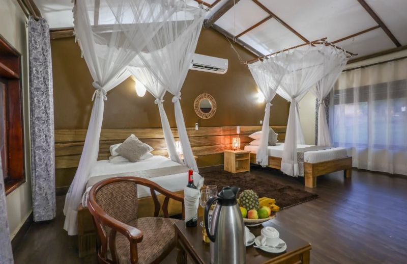 Pakuba Safari Lodge
